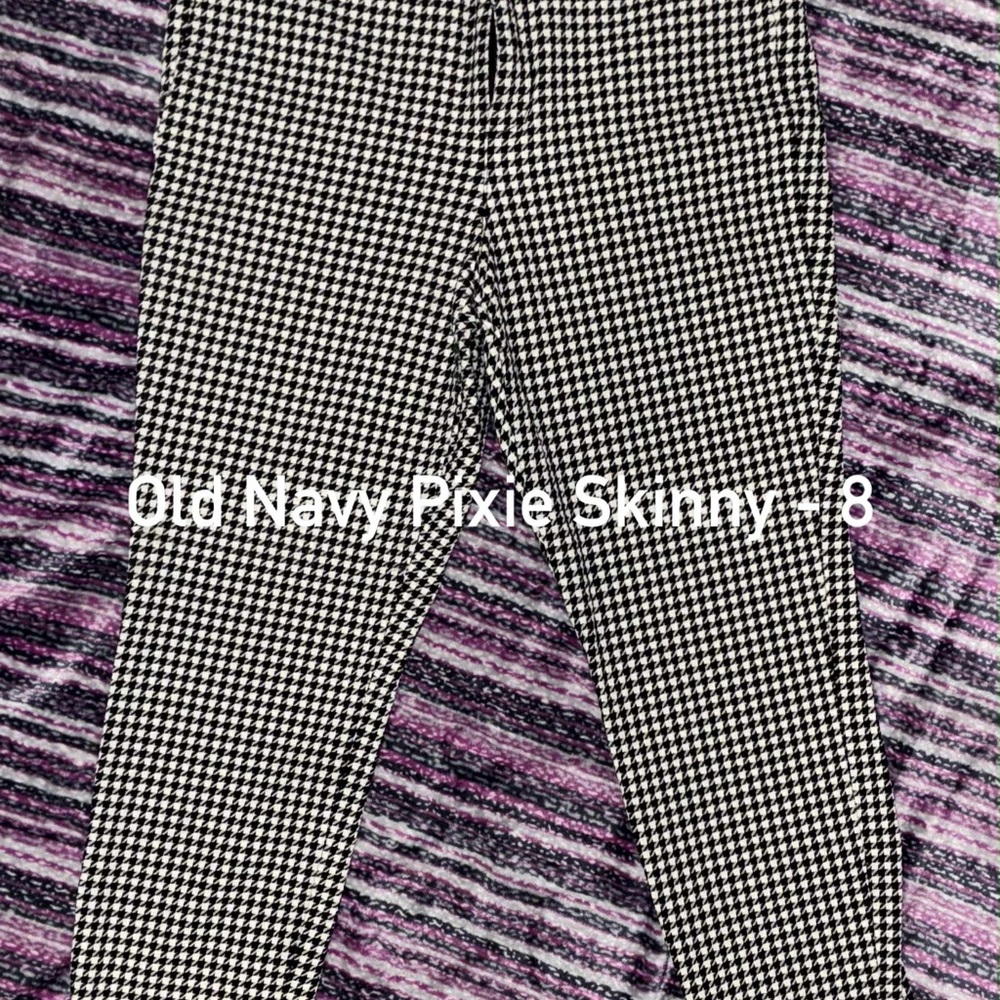 Old Navy Pixie Skinny size 8 - image 1